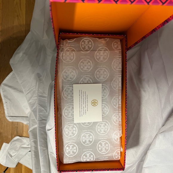 Tory Burch Leopard Haircalf slip on sneakers, size 9.5 - Picture 4 of 6